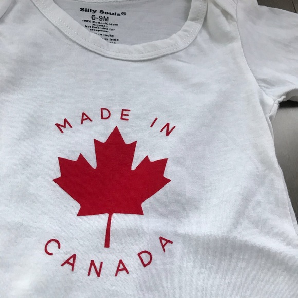 💫💫 3 for $20!!! 💫💫Canada onesie!! Super cute - Picture 2 of 4